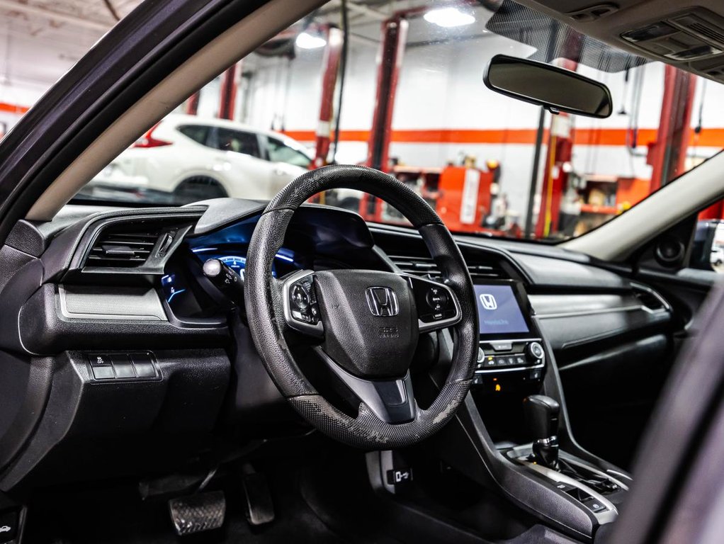 2018 Honda Civic LX  JAMAIS ACCIDENTÉ I GARANTIE 10 ANS 200 000 KM* I CARPLAY SIEGES CHAUFFANTS in , Quebec - 19 - w1024h768px