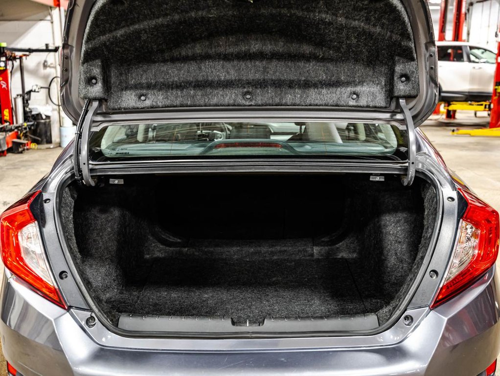 2018 Honda Civic LX  JAMAIS ACCIDENTÉ I GARANTIE 10 ANS 200 000 KM* I CARPLAY SIEGES CHAUFFANTS in , Quebec - 15 - w1024h768px