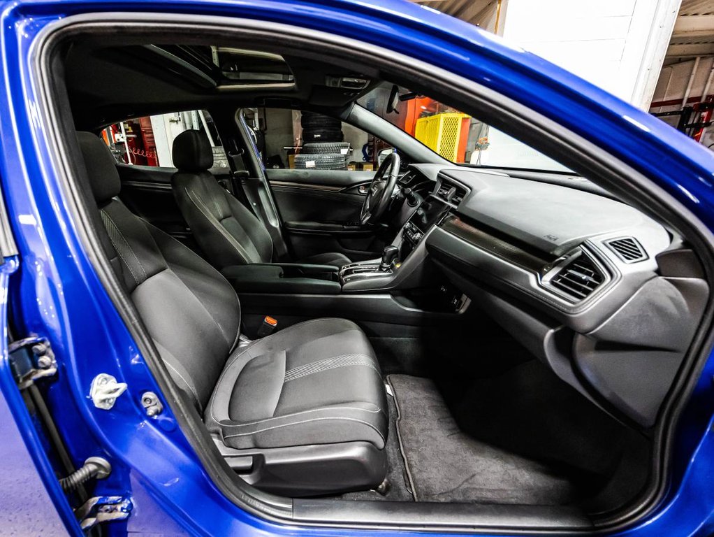 2018 Honda Civic Sport  TOIT OUVRANT I MAGS I CARPLAYI DEMARREUR I SIEGES CHAUFFANTS I CAMERA in , Quebec - 18 - w1024h768px