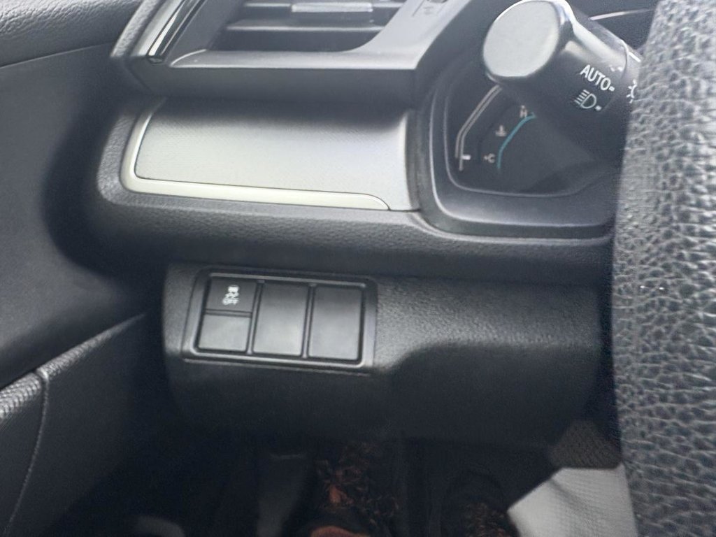 Honda Civic LX GARANTIE 10 ANS 200 000 KM I CARPLAY I SIEGES CHAUFFANTS I CAMERA I BLUETOOTH 2018 à , Québec - 10 - w1024h768px
