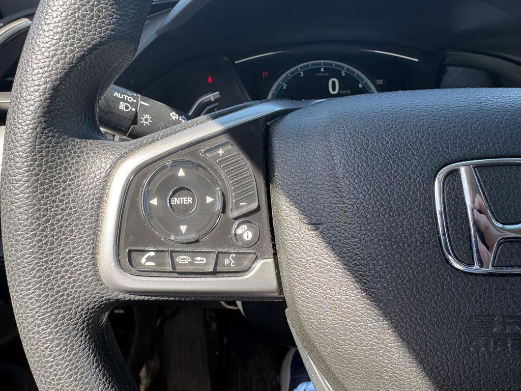 Honda Civic LX 1 PROPRIO I SIGES CHAUFFANTS I CARPLAY I BLUETOOTH I CAMERA 2018 à Montréal, Québec - 9 - w1024h768px