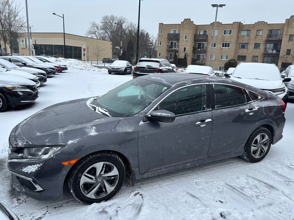 2019 Honda Civic LX in Montréal, Quebec - 1 - w1024h768px