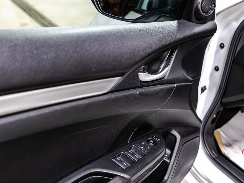2020 Honda Civic LX CVT jamais accidenté 1 proprio in , Quebec - 11 - w1024h768px
