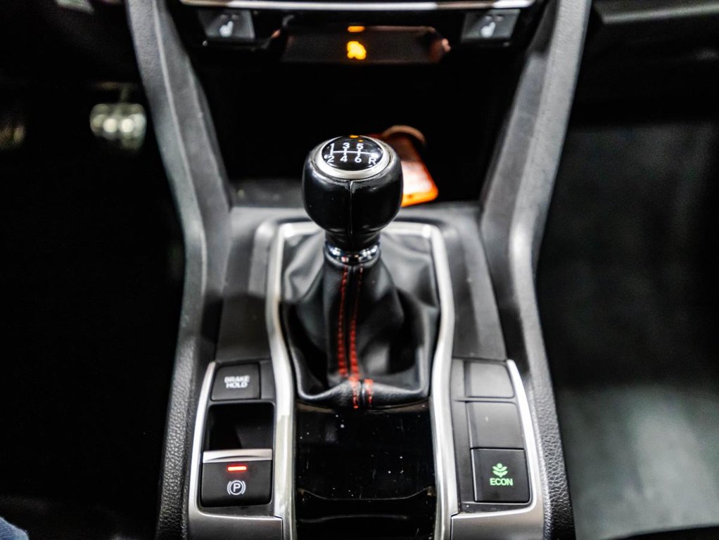 2020 Honda Civic Sport 2 PORTES I MANUELLLE I CARPLAY I MAGS I TOIT OUVRANT I SIEGES CHAUFFANTS I in , Quebec - 24 - w1024h768px