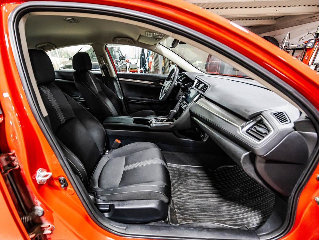 2021 Honda Civic LX JAMAIS ACCIDENT. I CARPLAY I SIEGES CHAUFFANTS I CAMERA I SECURITE ACTIVE in , Quebec - 17 - w1024h768px