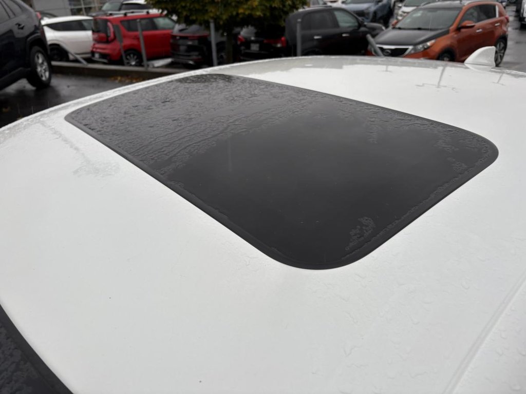 Honda Civic EX   CARPLAY I TOIT OUVRANT I SIEGES ET VOLANTS CHAUFFANTS I GARANTIE 10 ANS 200 000 KM* 2022 à , Québec - 5 - w1024h768px