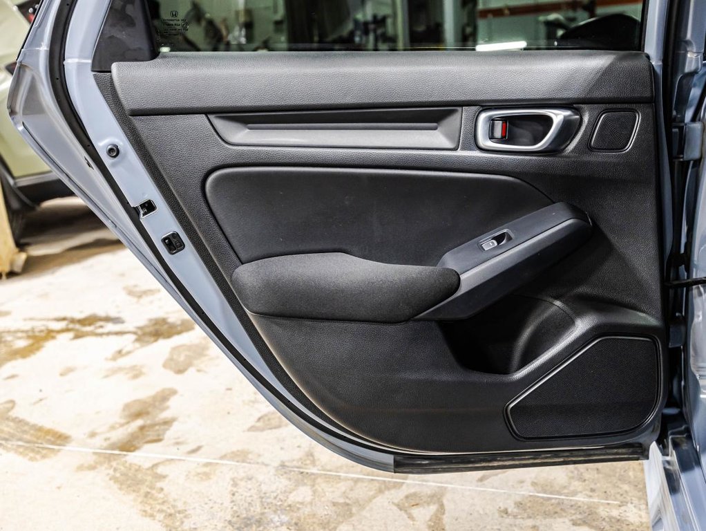 2023 Honda Civic Sport I TAUX 5.99% I TOIT OUVRANT I SIEGES ET VOLANT CHAUFFANTS I CARPLAY I SECURITÉ ACTIVE in Montréal, Quebec - 10 - w1024h768px