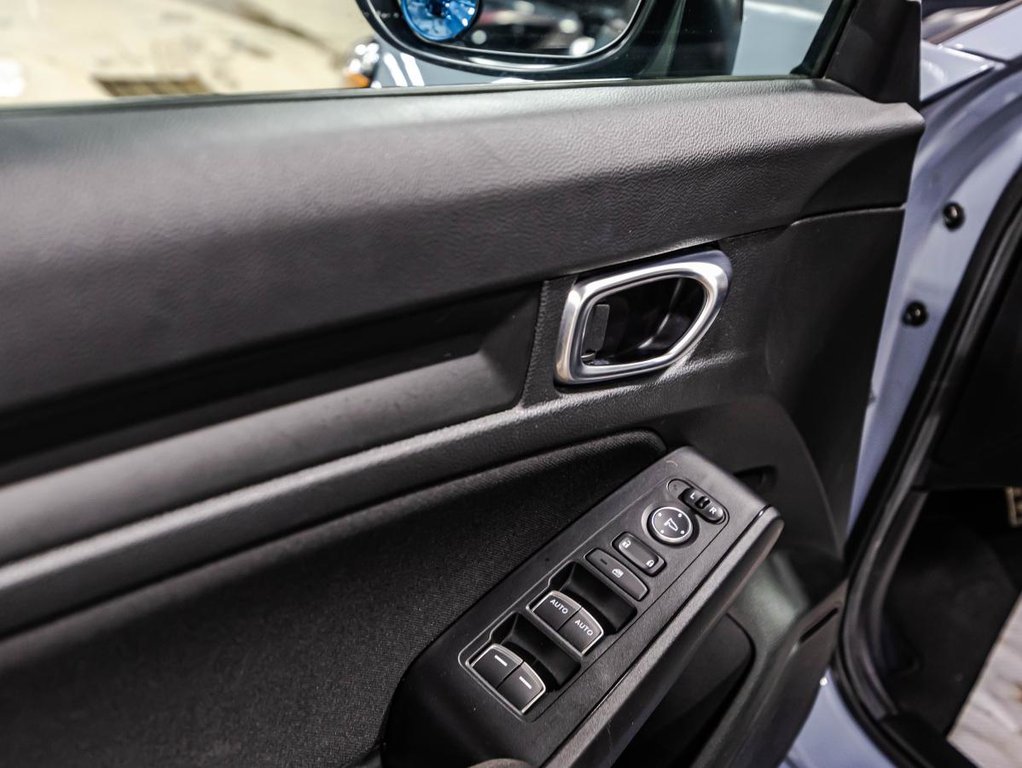 2023 Honda Civic Sport I TAUX 5.99% I TOIT OUVRANT I SIEGES ET VOLANT CHAUFFANTS I CARPLAY I SECURITÉ ACTIVE in Montréal, Quebec - 9 - w1024h768px