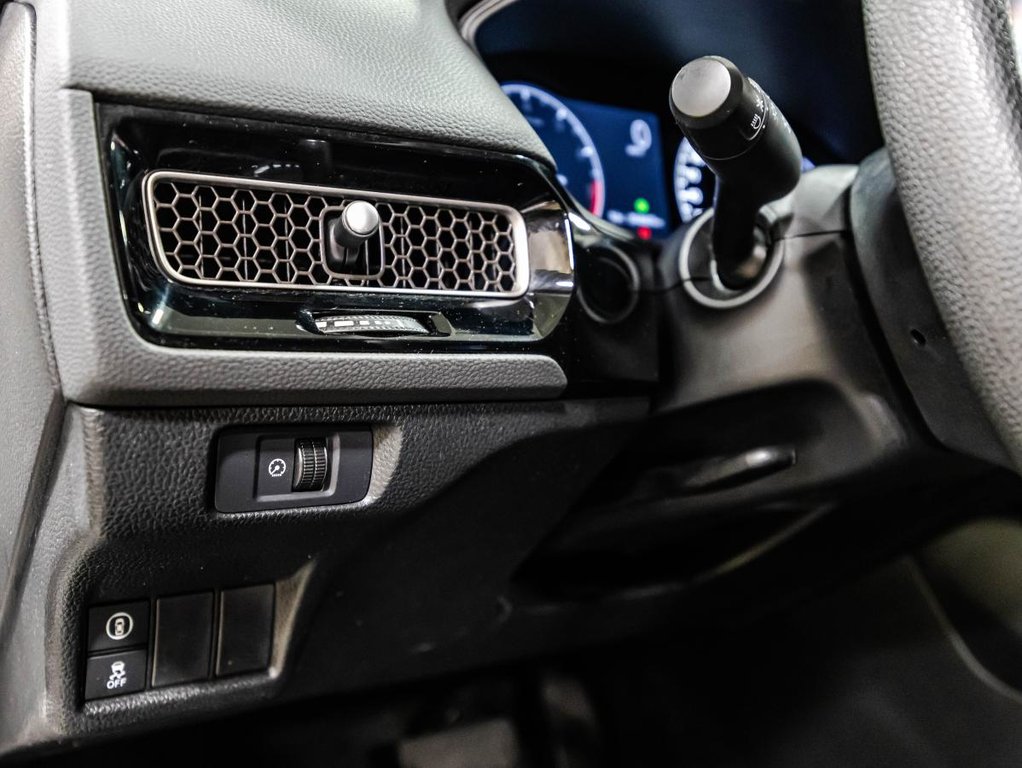 2024 Honda Civic LX-B 1 PROPRIO I JAMAIS ACCIDENTÉ I SIEGES CHAUFFANTS I CARPLAY I DEMARREUR I  SECURITE ACTIVE in Montréal, Quebec - 20 - w1024h768px