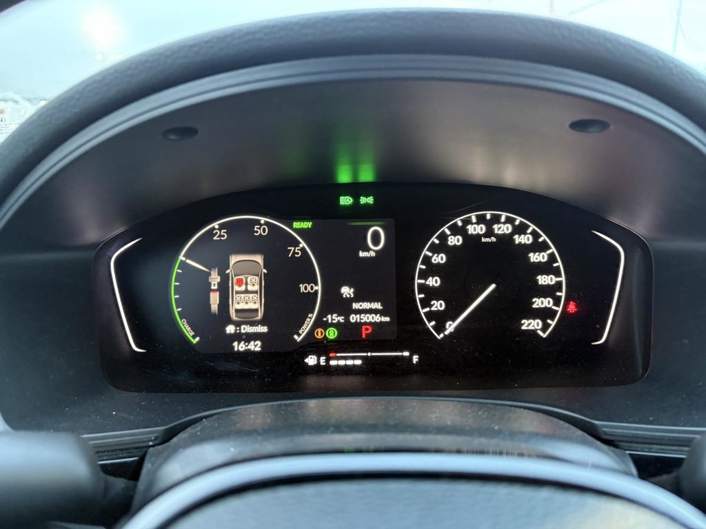Honda Civic Sport eCVT 15 000 KM I 200 HP I TOIT I MAGS I SIEGES CHAUFFANTS I DEMARREUR I CARPLAY 2025 à , Québec - 6 - w1024h768px