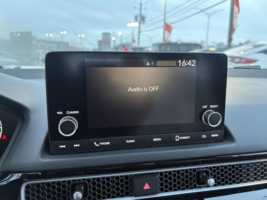 Honda Civic Sport eCVT 15 000 KM I 200 HP I TOIT I MAGS I SIEGES CHAUFFANTS I DEMARREUR I CARPLAY 2025 à , Québec - 9 - w1024h768px