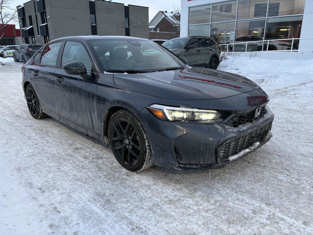 Honda Civic Sport eCVT 15 000 KM I 200 HP I TOIT I MAGS I SIEGES CHAUFFANTS I DEMARREUR I CARPLAY 2025 à , Québec - 2 - w1024h768px