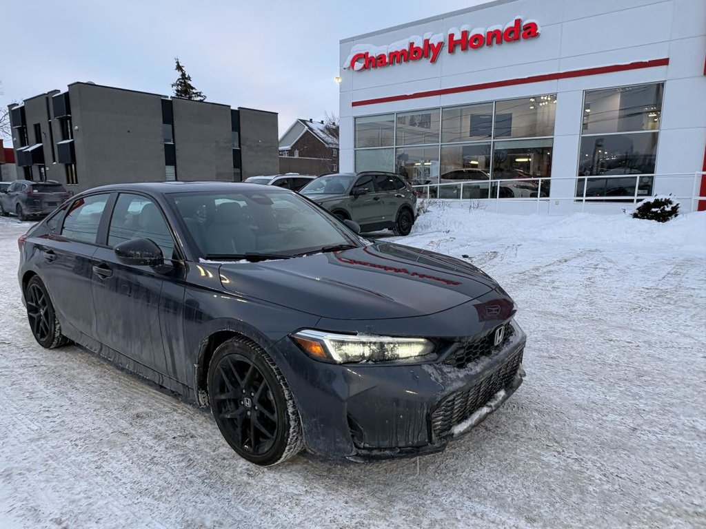 Honda Civic Sport eCVT 15 000 KM I 200 HP I TOIT I MAGS I SIEGES CHAUFFANTS I DEMARREUR I CARPLAY 2025 à , Québec - 1 - w1024h768px