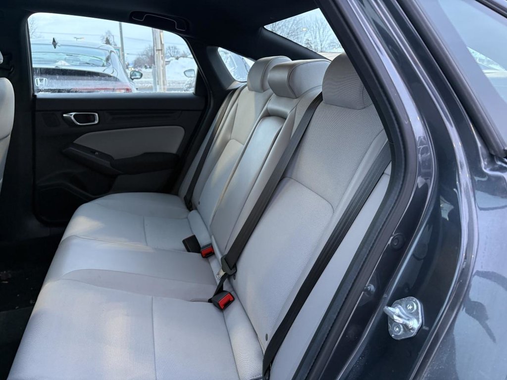 Honda Civic Sport eCVT 15 000 KM I 200 HP I TOIT I MAGS I SIEGES CHAUFFANTS I DEMARREUR I CARPLAY 2025 à , Québec - 8 - w1024h768px