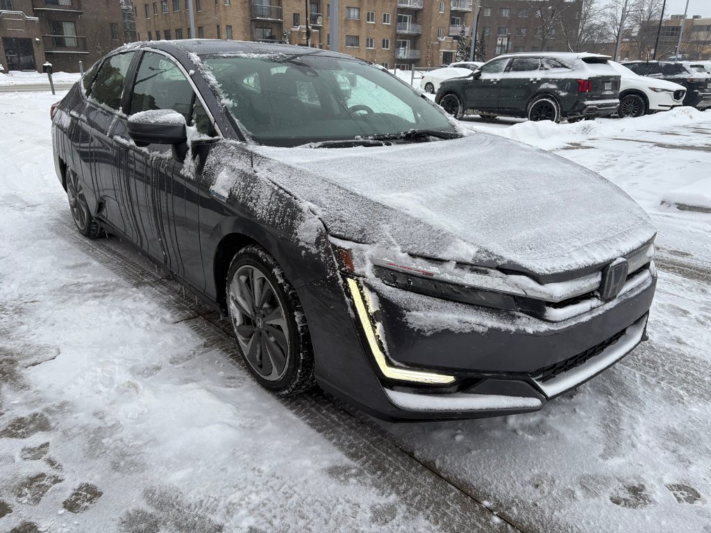 2021 Honda Clarity Plug-In Hybrid in Montréal, Quebec - 2 - w1024h768px