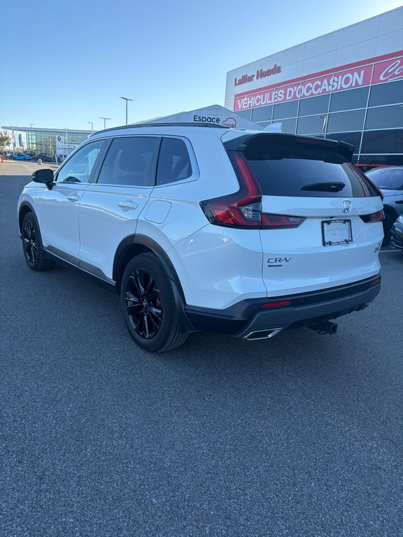 Honda CR-V Hybrid Touring 2023 à , Québec - 2 - w1024h768px
