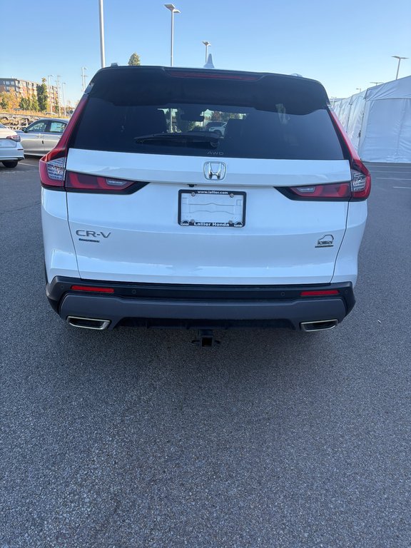Honda CR-V Hybrid Touring 2023 à , Québec - 6 - w1024h768px