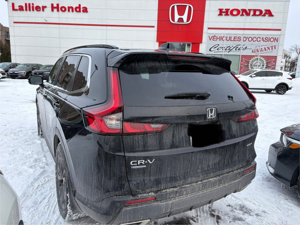 Honda CR-V Hybrid Touring 2023 à Montréal, Québec - 4 - w1024h768px