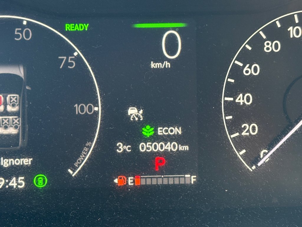 Honda CR-V Hybrid Touring 2023 à Montréal, Québec - 5 - w1024h768px