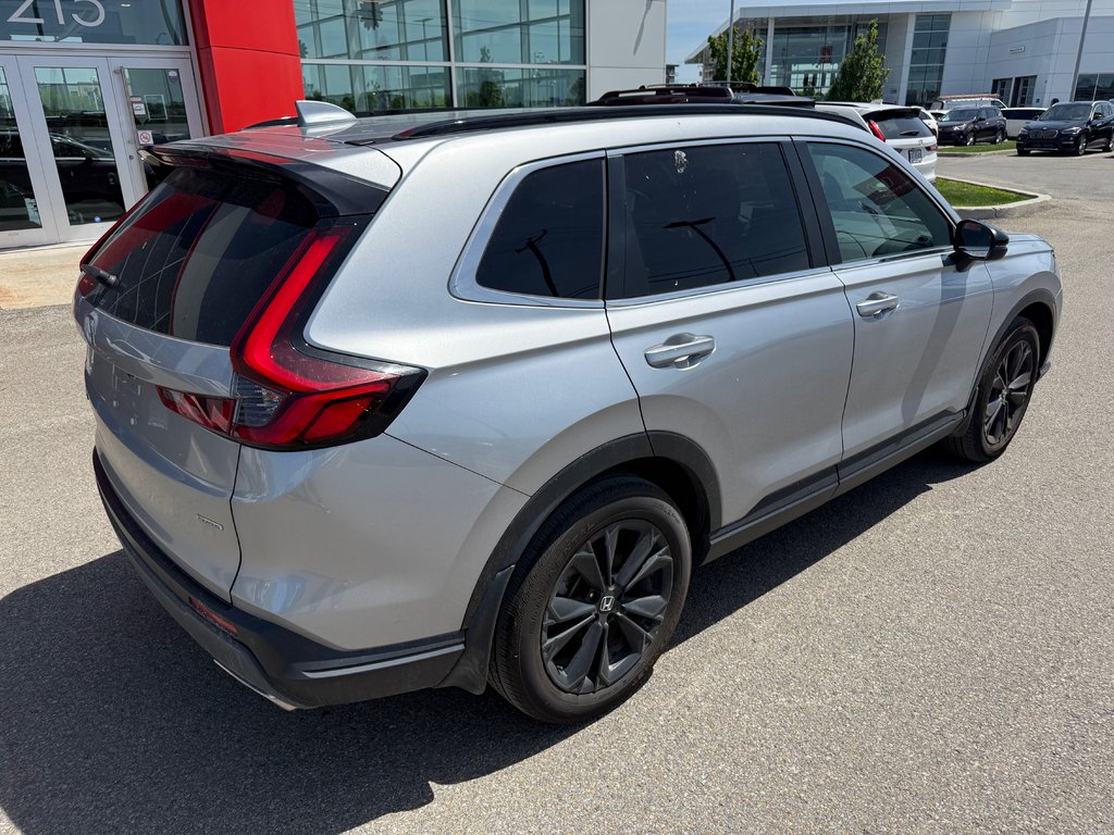 2023 Honda CR-V Hybrid Touring in Lachenaie, Quebec - 6 - w1024h768px
