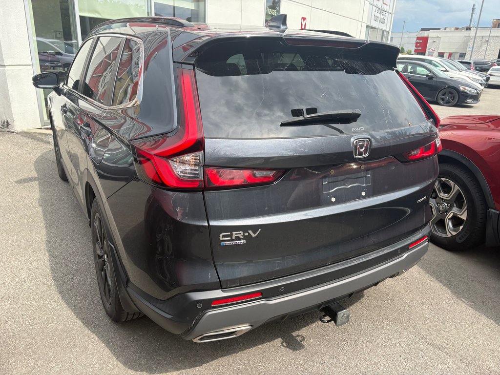 Honda CR-V Hybrid Touring 2023 à Montréal, Québec - 4 - w1024h768px