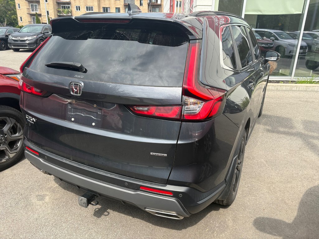 Honda CR-V Hybrid Touring 2023 à Montréal, Québec - 3 - w1024h768px
