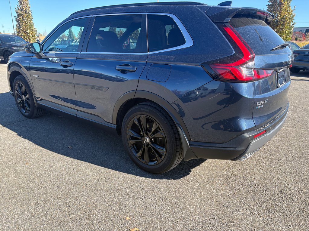 Honda CR-V Hybrid Touring 2023 à Montréal, Québec - 2 - w1024h768px