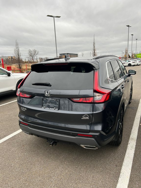 2024  CR-V HYBRID Touring in Lachenaie, Quebec - 4 - w1024h768px