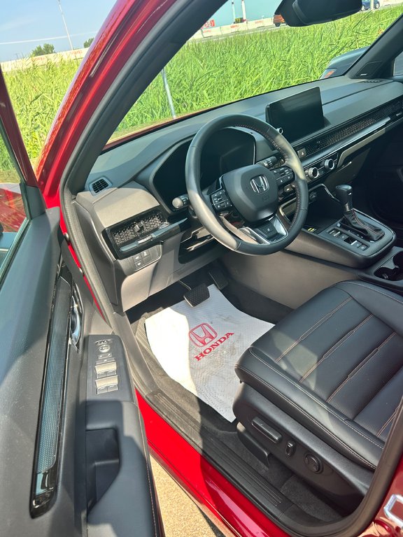 2024 Honda CR-V HYBRID Touring in , Quebec - 5 - w1024h768px