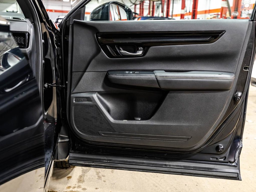 Honda CR-V Hybrid TOURING AWD | HYBRID | TAUX 5.99% | SUPER ECONOMIQUE 2024 à Montréal, Québec - 18 - w1024h768px