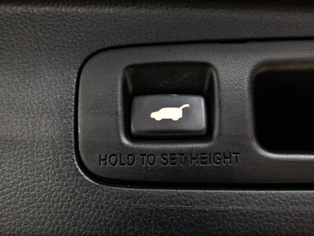 Honda CR-V Hybrid TOURING AWD | HYBRID | TAUX 5.99% | SUPER ECONOMIQUE 2024 à Montréal, Québec - 16 - w1024h768px