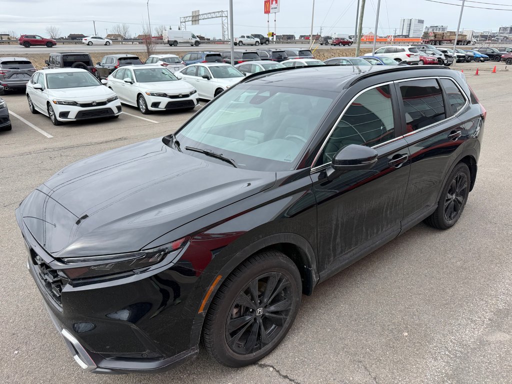 Honda CR-V Hybrid Touring 2024 à Lachenaie, Québec - 1 - w1024h768px