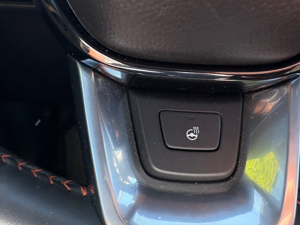 2025 Honda CR-V HYBRID Touring 18 000 KM  JAMAIS ACCIDENTÉ in , Quebec - 8 - w1024h768px