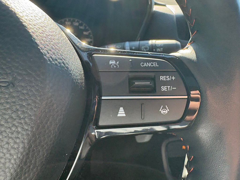2025 Honda CR-V HYBRID Touring 18 000 KM  JAMAIS ACCIDENTÉ in , Quebec - 7 - w1024h768px