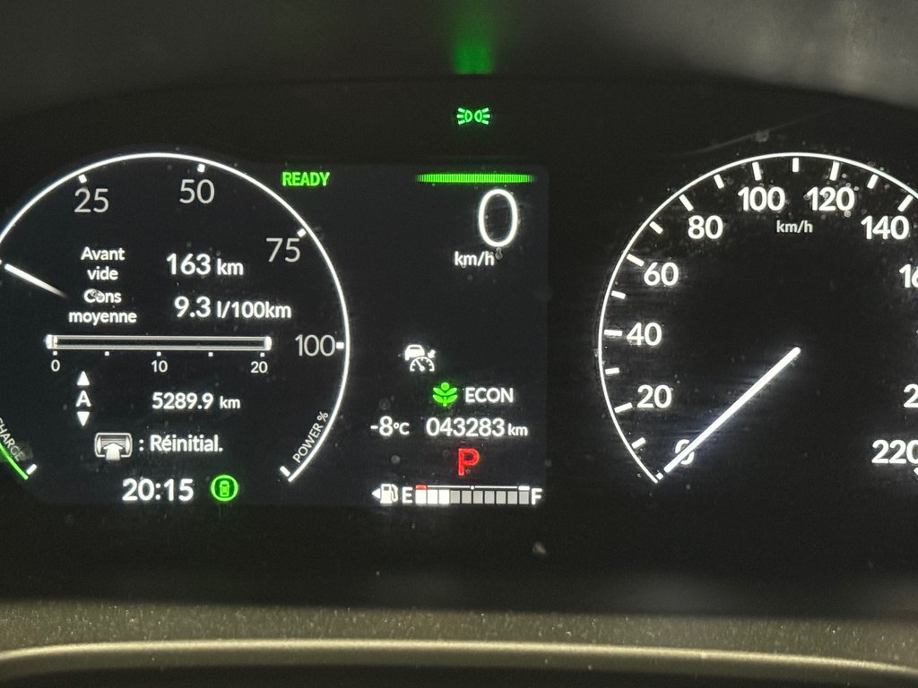 Honda CR-V Hybrid Touring 2025 à Montréal, Québec - 2 - w1024h768px