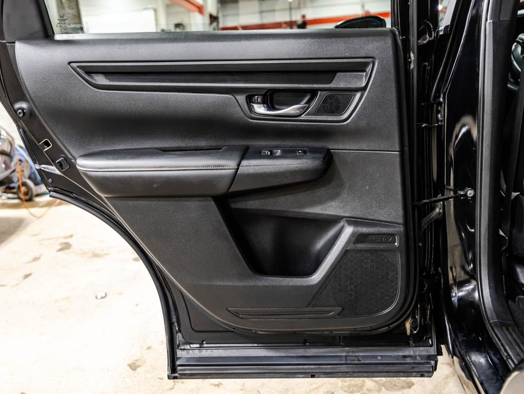 Honda CR-V Hybrid EX-L AWD I CUIR I SIEGES ET VOLANTS CHAUFFANTS I TOIT OUVRANT I DEMARREUR I MAGS I SECURITE ACTIVE 2025 à Montréal, Québec - 13 - w1024h768px