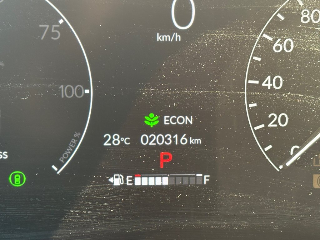 Honda CR-V Hybrid Touring 2025 à Montréal, Québec - 5 - w1024h768px