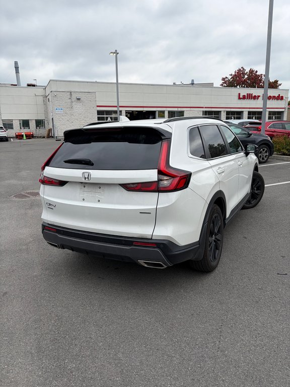 Honda CR-V Hybrid Touring 2025 à Lachenaie, Québec - 4 - w1024h768px