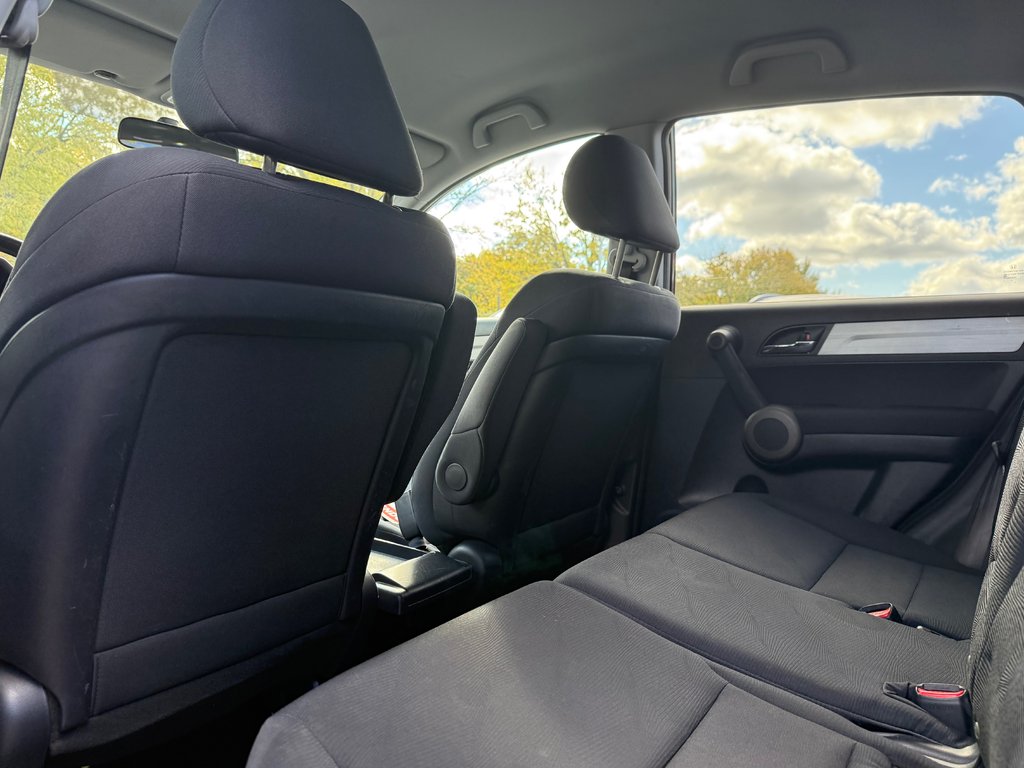 2010 Honda CR-V LX AWD in Montreal, Quebec - 12 - w1024h768px