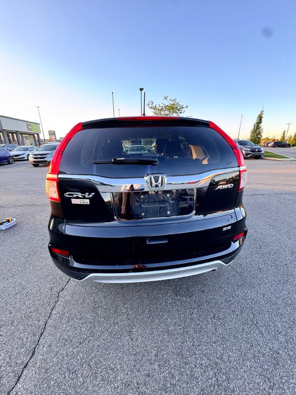 Honda CR-V SE 2015 à , Québec - 7 - w1024h768px