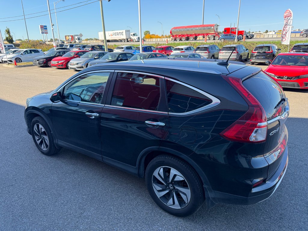 Honda CR-V Touring 2016 à Lachenaie, Québec - 2 - w1024h768px
