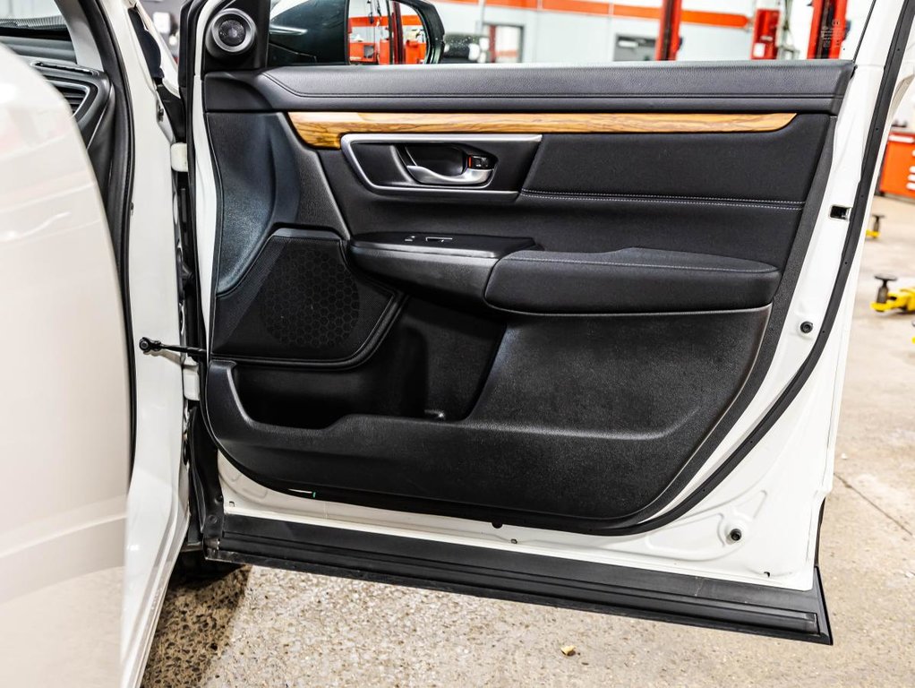 Honda CR-V EX JAMAIS ACCIDENTÉ I CARPLAY I TOIT OUVRANT I GARANTIE 10 ANS 200 000 KM* 2017 à , Québec - 16 - w1024h768px