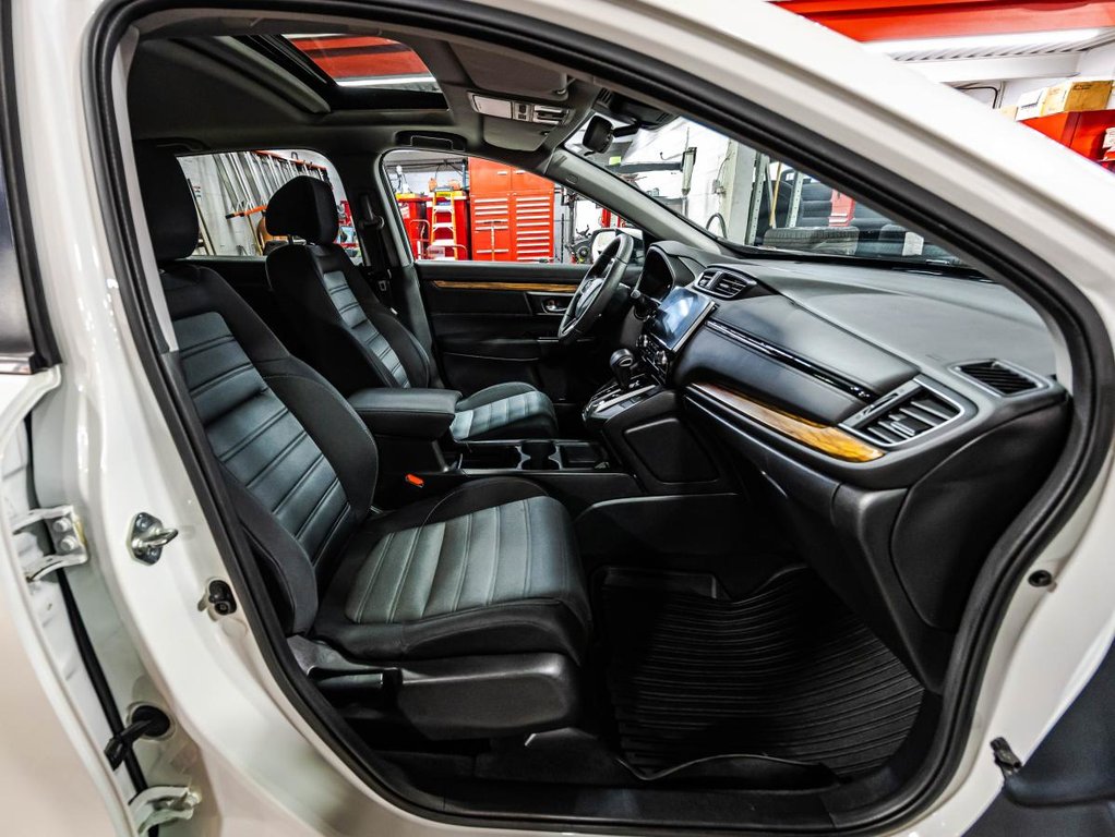 Honda CR-V EX JAMAIS ACCIDENTÉ I CARPLAY I TOIT OUVRANT I GARANTIE 10 ANS 200 000 KM* 2017 à , Québec - 17 - w1024h768px