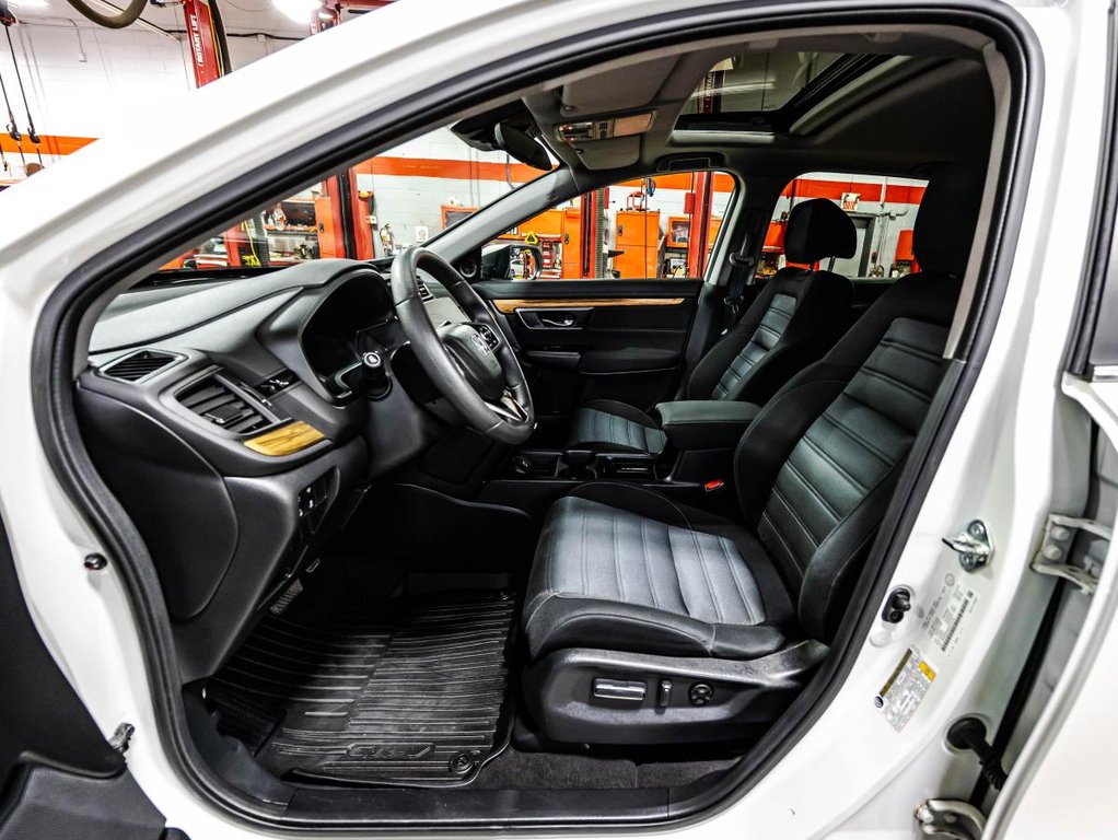 Honda CR-V EX JAMAIS ACCIDENTÉ I CARPLAY I TOIT OUVRANT I GARANTIE 10 ANS 200 000 KM* 2017 à , Québec - 19 - w1024h768px