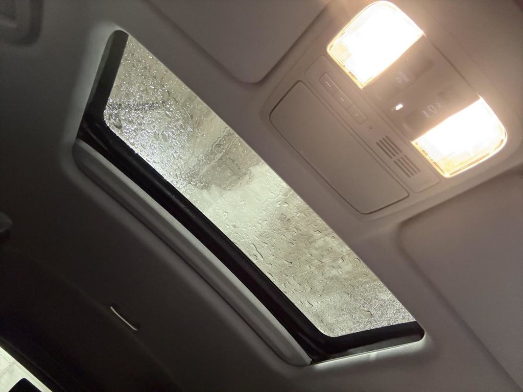 Honda CR-V EX AWD I CARPLAY I MAGS I TOIT OUVRANT I SIEGES CHAUFFANTS I CAMERA I DEMARREUR I SECURITE ACTIVE 2017 à , Québec - 14 - w1024h768px