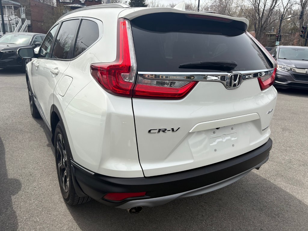 2018 Honda CR-V Touring in Montréal, Quebec - 4 - w1024h768px