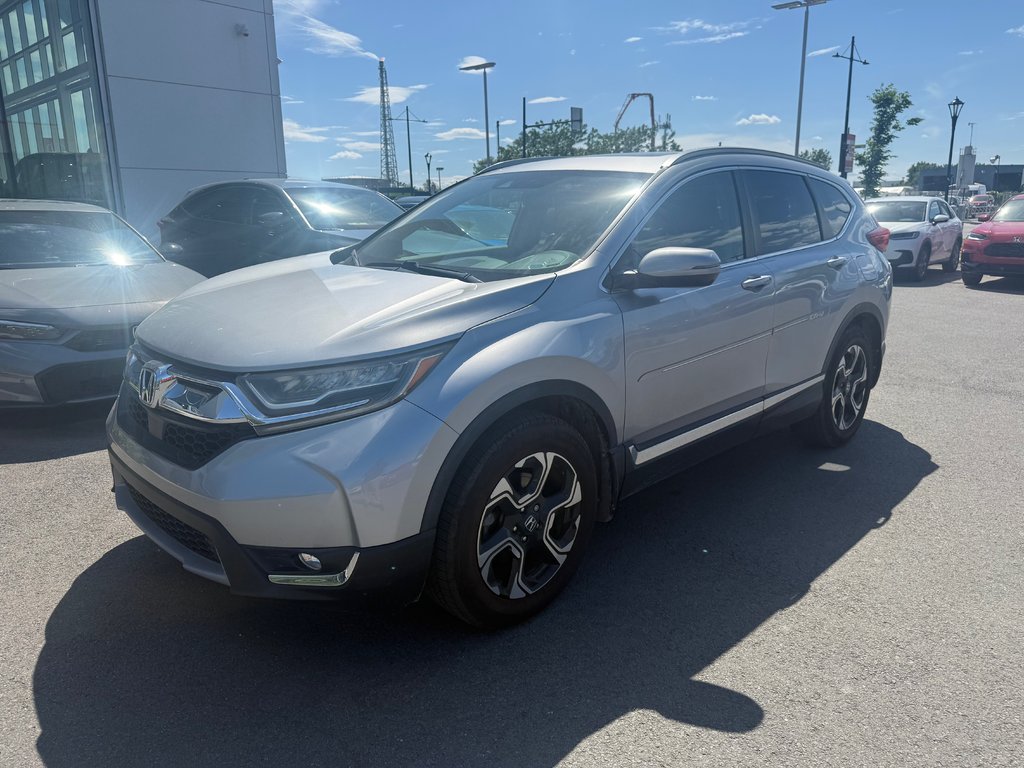 Honda CR-V Touring 2018 à Montréal, Québec - 1 - w1024h768px
