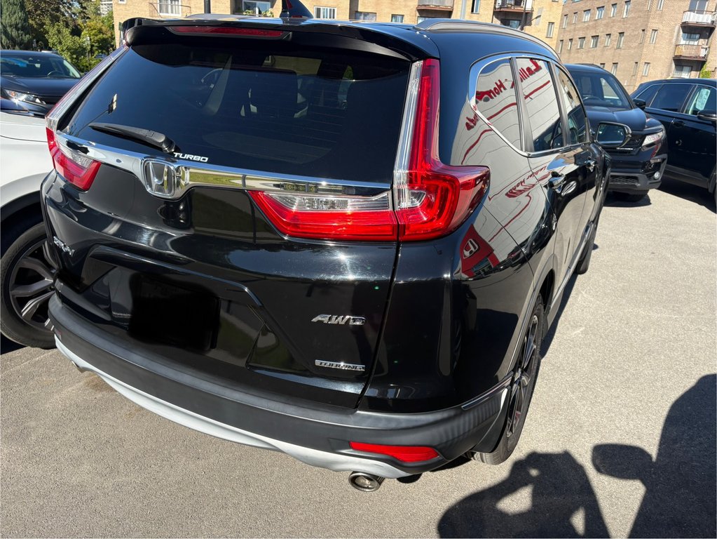 Honda CR-V Touring 2018 à Montréal, Québec - 3 - w1024h768px