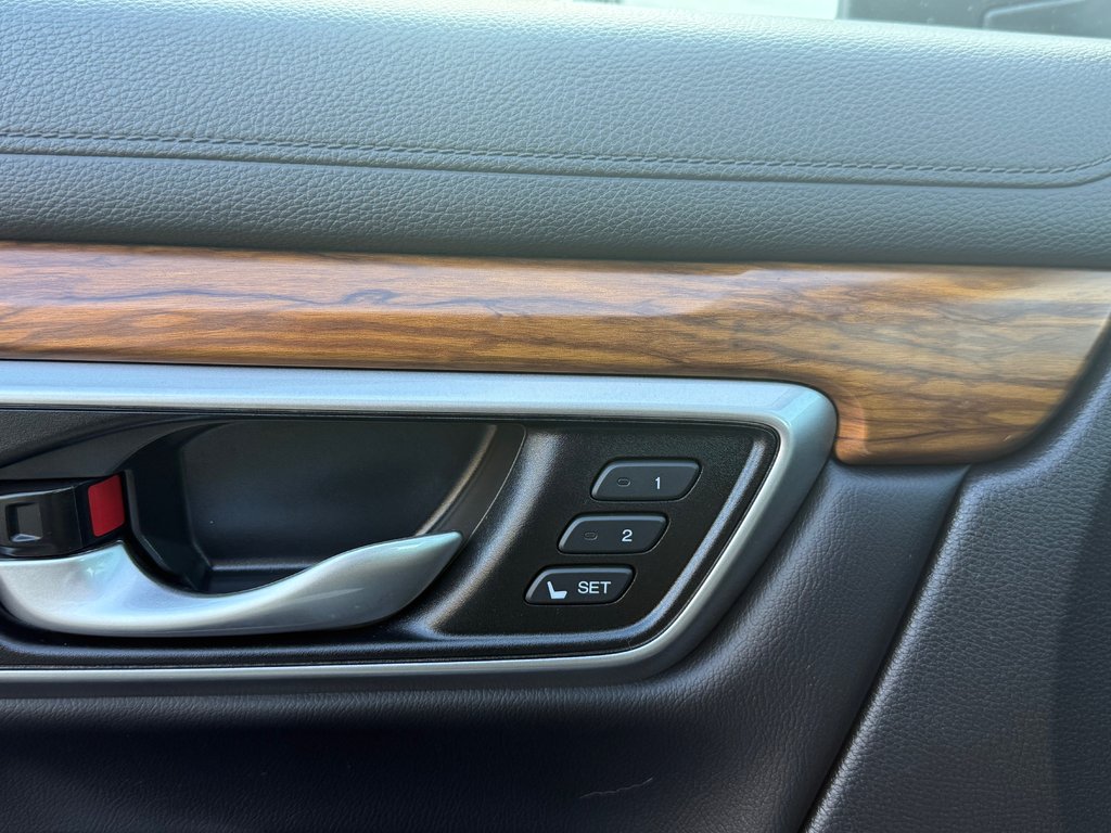 Honda CR-V Touring 2019 à , Québec - 11 - w1024h768px