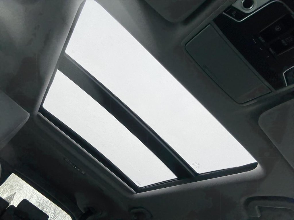 Honda CR-V Touring AWD I GARANTIE 10 ANS OU 200 000 KM I CUIR I TOIT OUVRANT I MAG I SECURITE ACTIVE 2019 à , Québec - 14 - w1024h768px